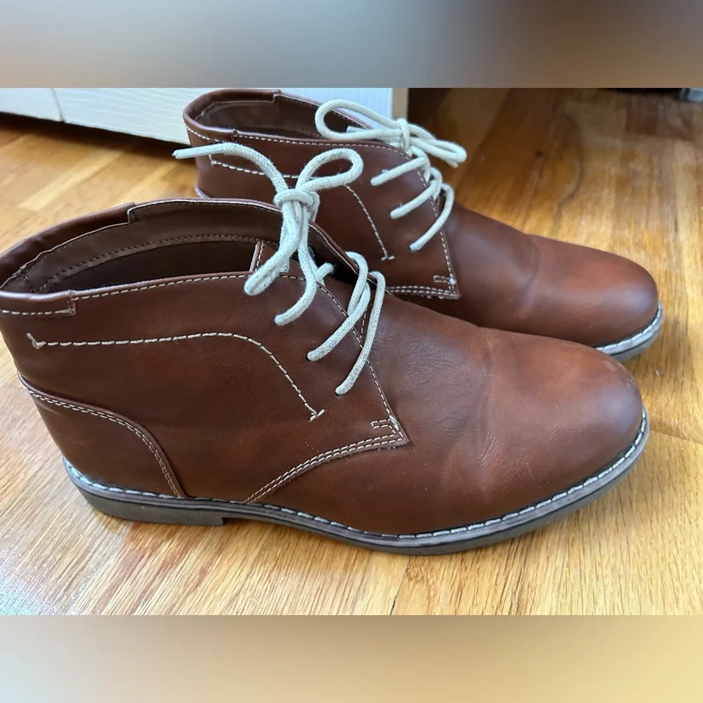 Big Boys size 5 Steve Madden brown boots - Picture 3 of 3